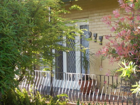 Flying Spur Motel - Accommodation Brisbane 0