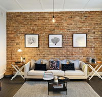 Fox and Hound - Accommodation Brisbane
