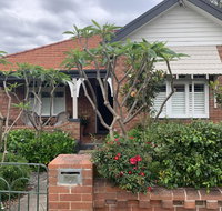 Frangipani House Cooks Hill - Accommodation Brisbane