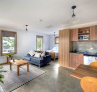 Freycinet Stone Studio 7 - Quartz - Accommodation Brisbane