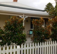 FUNKY COTTAGE - Accommodation Brisbane