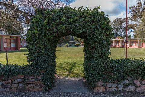 Gardenview - Accommodation Brisbane 0