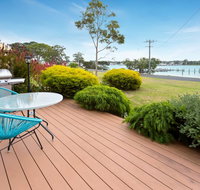 Getaway - waterfront island living - Accommodation Brisbane