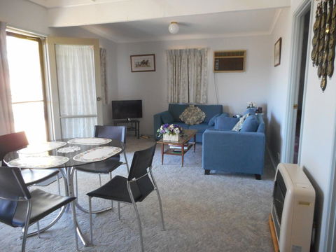 Glenfield Cottage - Accommodation Brisbane 0