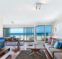 Gold Coast Beachfront Mansion - Accommodation Brisbane