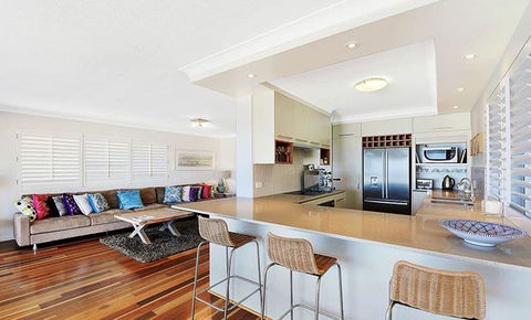 Gold Coast Beachfront Mansion - Accommodation Brisbane 3