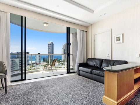 Gold Tower 2 Bed In Oaks Surfers Paradise - Accommodation Brisbane 3