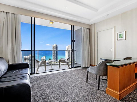 Gold Tower 20th Level Suite With Kitchenette - Accommodation Brisbane 2
