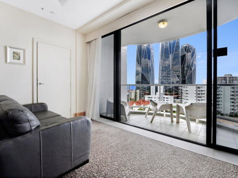 Gold Tower 8th Level Private Two Bedroom Dual Key - Accommodation Brisbane 2