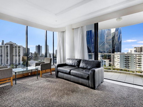 Gold Tower Private Deluxe 1 Bedroom Ocean View - Accommodation Brisbane 0