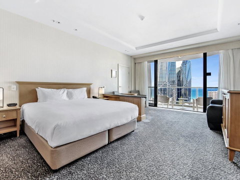 Gold Tower Private Hotel Suite With Ocean Views - Accommodation Brisbane 0
