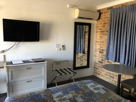Golden Grain Motor Inn - Accommodation Brisbane 1