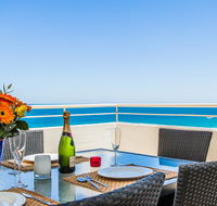 Golden Sands Beach Apartment - Accommodation Brisbane