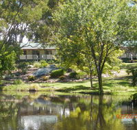 Granite Gardens Cottages  Lake Retreat - Accommodation Brisbane
