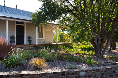 Greenlands - Accommodation Brisbane 0