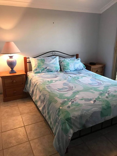 Guesthouse On Dolphin - Accommodation Brisbane 3