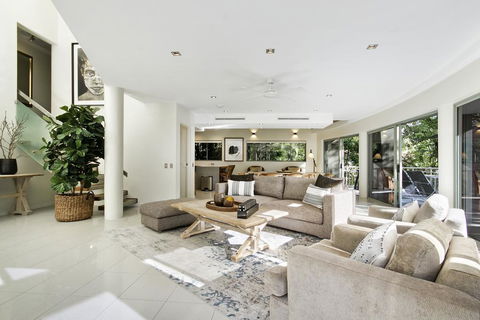 Hastings Park Apartment 1 - Accommodation Brisbane 3