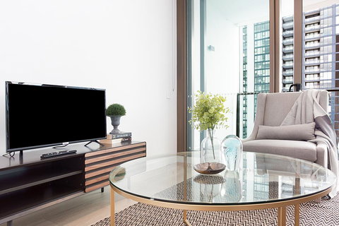 HAYMARKET HEIGHTS - Hosted By L'Abode Accommodation - Accommodation Brisbane 1