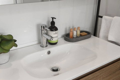 Heart Of Ormond Apartment By Ready Set Host - Accommodation Brisbane 3
