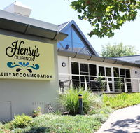 Henry's Quirindi - Accommodation Brisbane