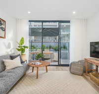 Herald 1-BR Apartment - Inner City Close to Beaches  Harbour - Accommodation Brisbane