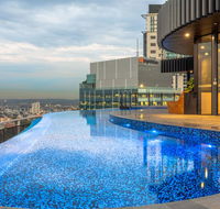 High Life Central with Pool and Car Park - Accommodation Brisbane