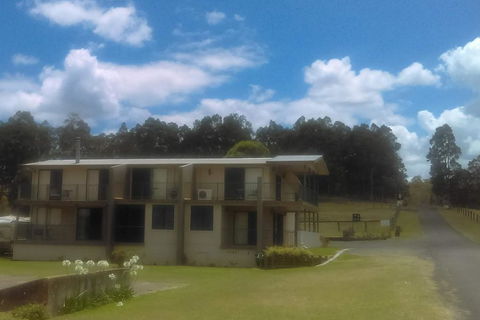 Hill Top Villas - Accommodation Brisbane 1