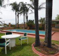 Hilltop Motel - Accommodation Brisbane