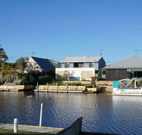 holiday house - Accommodation Brisbane