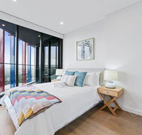 HomeHotel-Luxury Home High Rise with View. - Accommodation Brisbane
