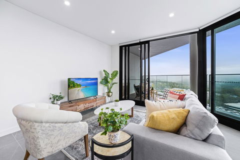 HomeHotel-Luxury Home, High Rise With View. - Accommodation Brisbane 3