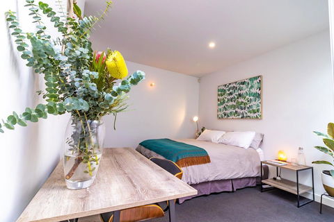 Homestay In The Heart Of Fitzroy - Walk To CBD - Accommodation Brisbane 0