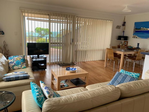 Island View 2 - Accommodation Brisbane 2