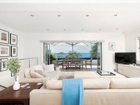 Jacaranda Blue @ Corlette - Accommodation Brisbane 0