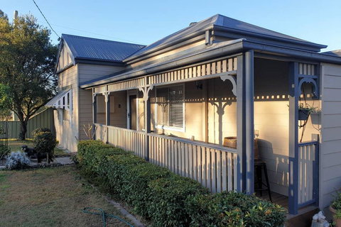 Jasmine Cottage - Accommodation Brisbane 0
