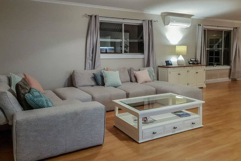 Jasmine Cottage - Accommodation Brisbane 2