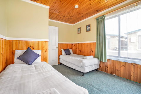 Kellraine Holiday Units - Accommodation Brisbane 3