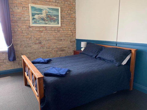 Kellys Top Pub - Accommodation Brisbane 0