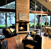 Kenwood Bank Vineyard Retreat - Accommodation Brisbane