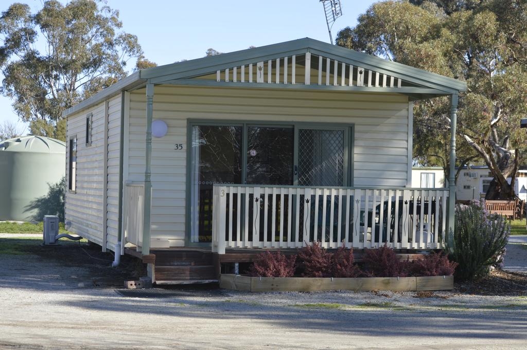 Budgerum East VIC Accommodation Brisbane