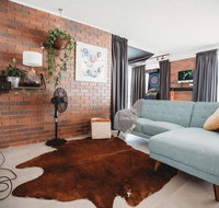 Kirra Hill Coolangatta Renovated Apt w Beach Views - Accommodation Brisbane