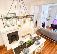 KOZYGURU Surry Hill 3 Bed Terrace Walk to Central Station - Accommodation Brisbane