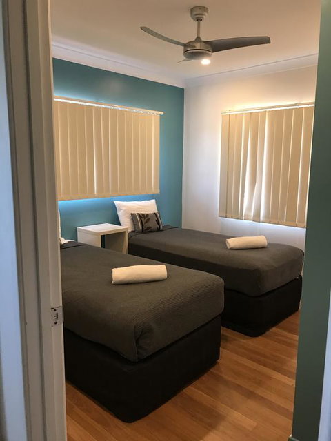 Kurrimine Beach Huts - Accommodation Brisbane 3