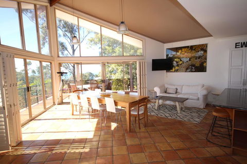 LAGOONA RETREAT - Korora - Accommodation Brisbane 1