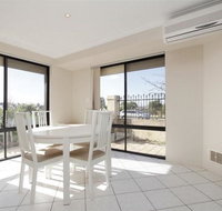 Lakeside Fun house near the Swan Valley - Accommodation Brisbane