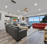 Lakeside Landing - Waterfront - Accommodation Brisbane