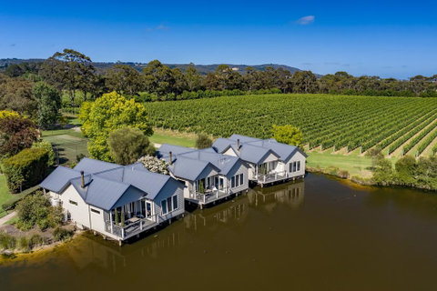 Lakeside Villas At Crittenden Estate - Accommodation Brisbane 0