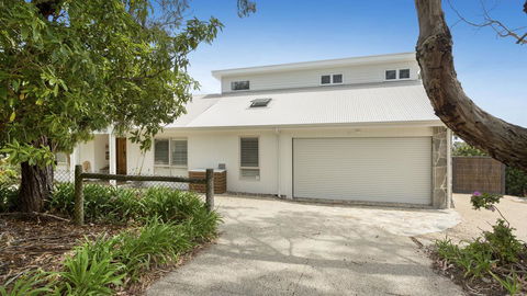 LANIKAI - MOUNT MARTHA - Accommodation Brisbane 3
