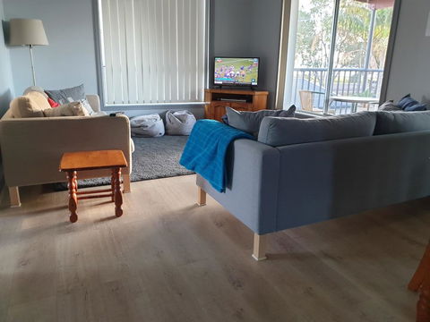 Lemon Tree Waterfront Apartments - Accommodation Brisbane 3