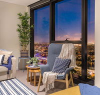 Level 77 Skytower Retreat in CBD - Accommodation Brisbane